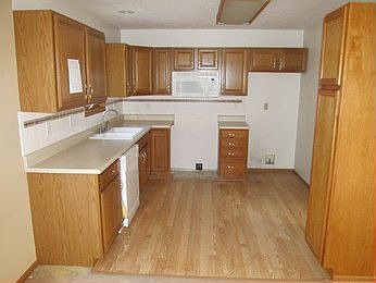 2nd image of 1312 S Fairmount St