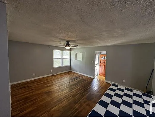 9963 Duke Dr — Photo 7