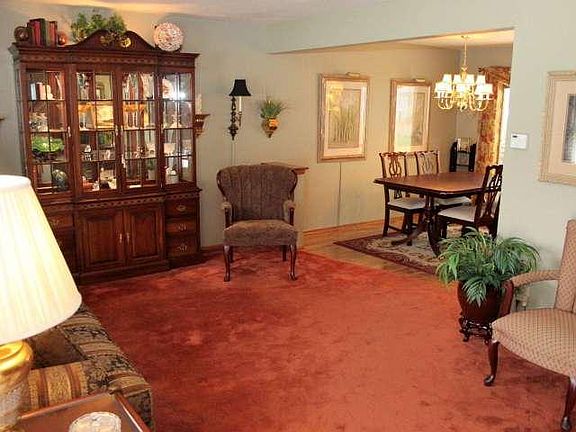 4th image of 6409 Riverdale Ln #6409