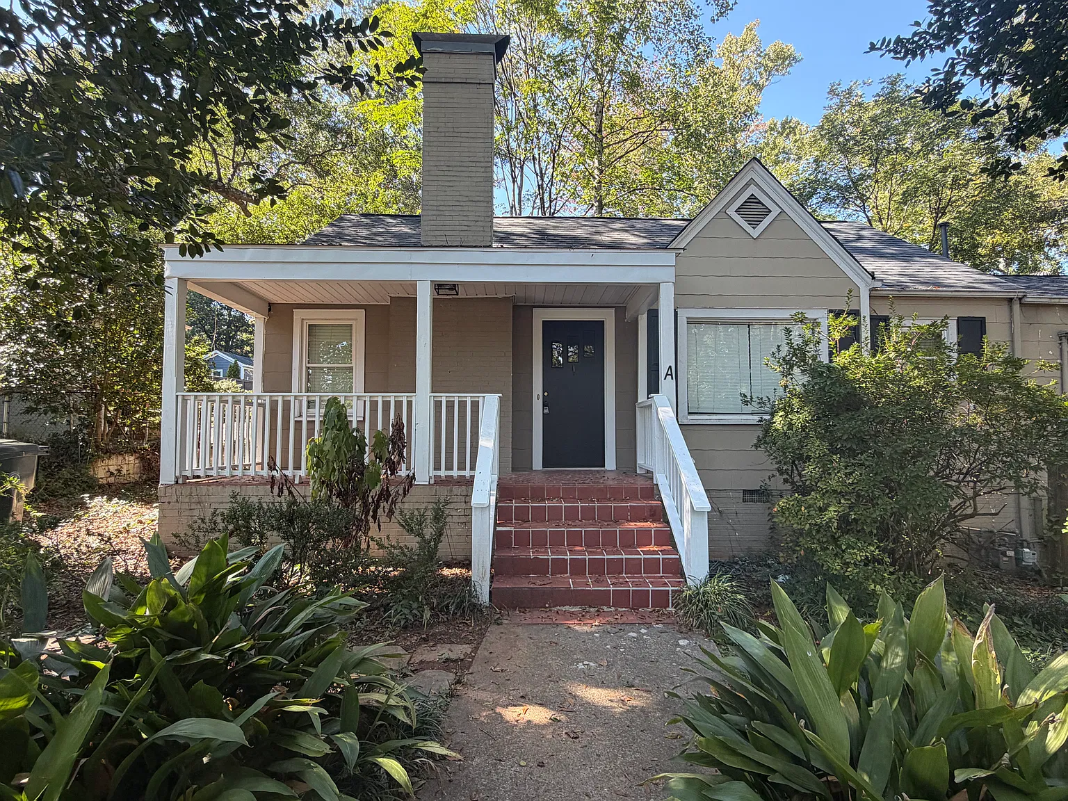 2 bed, 1000 sqft, $1,900 — Photo 1