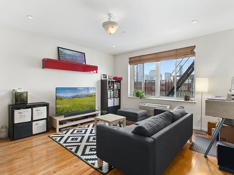 1st image of 35 Essex St APT 7B