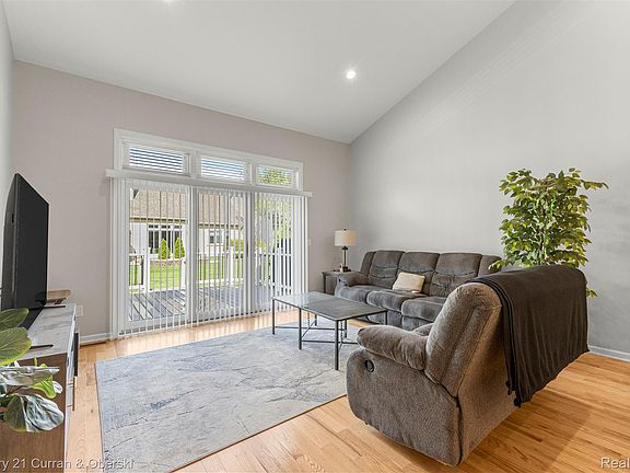 2nd image of 1062 Biddle Ave