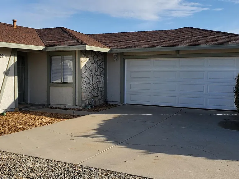 2916 Altura Dr — Photo 17