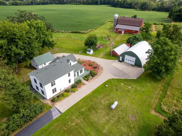25500 Raven Rd, Belle Plaine, MN 56011