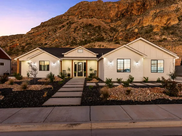 2221 S Angell Heights Dr, Hurricane, UT 84737