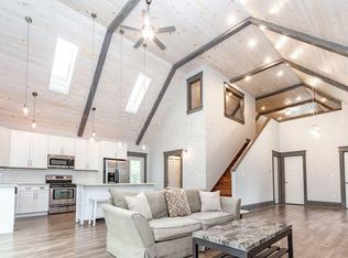 245 High St, Sunbury, OH 43074