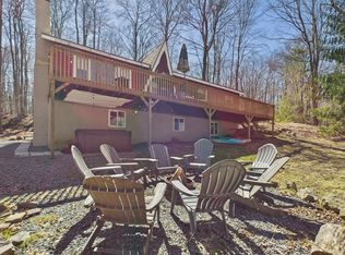 206 Pima Pl, Pocono Lake, PA 18347