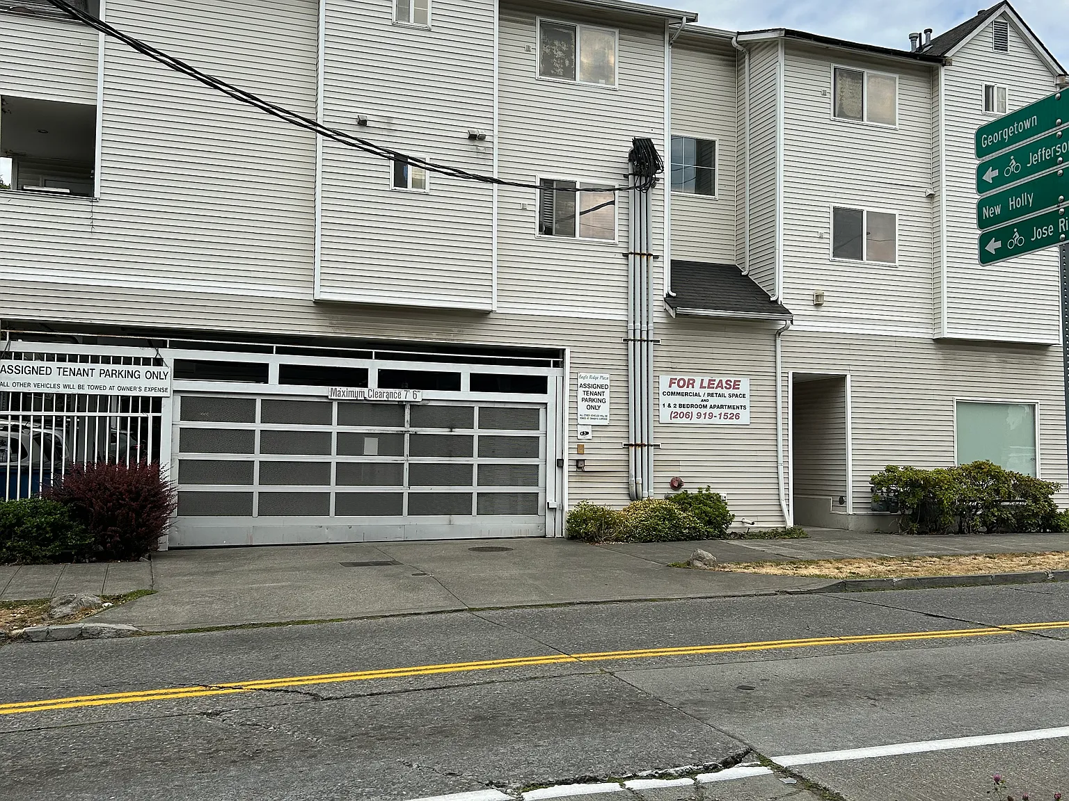 2 bed, 800 sqft, $1,980 — Photo 2