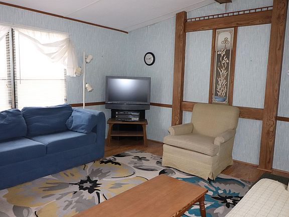 4th image of 40 Marri Court