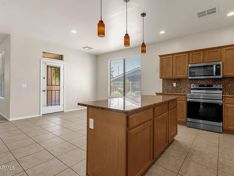 3074 S Southwind Dr — Photo 14