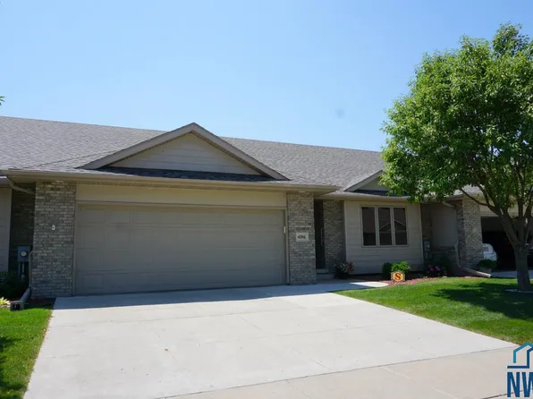 4746 Brookshire Pl, Sioux City, IA 51106