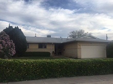 1st image of 9208 La Barranca Ave NE