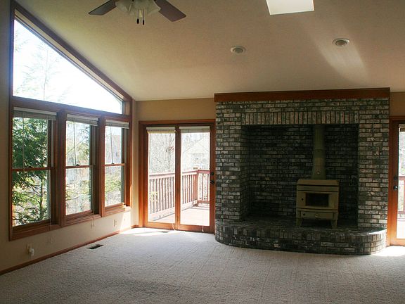 5th image of 1371 Heidi Haven Dr