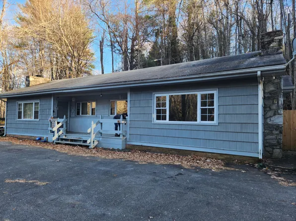 38 Valley Villas Ln #38, Maggie Valley, NC 28751