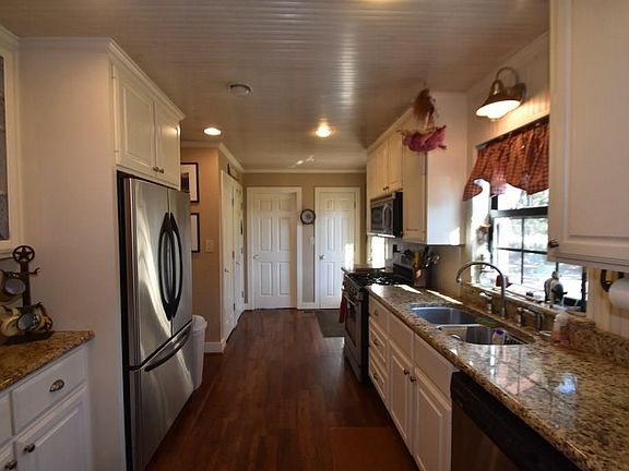 3rd image of 351 County Road 440