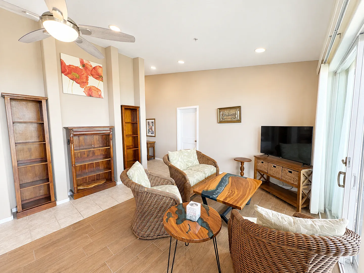 Turn-Key 3-Bedroom Home Hualalai Village with Beautiful Ocean Views! — Photo 3
