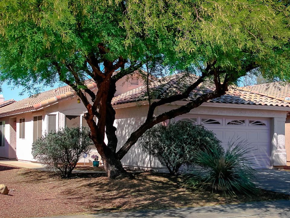 1st image of 2644 W Desert Bluffs Ct