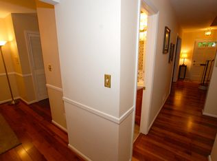 8266 Carrleigh Pkwy, Springfield, VA 22152