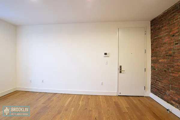 Rented by null | media 29