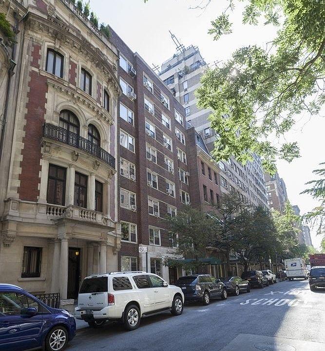 2nd image of 11 E 88th St APT 1A