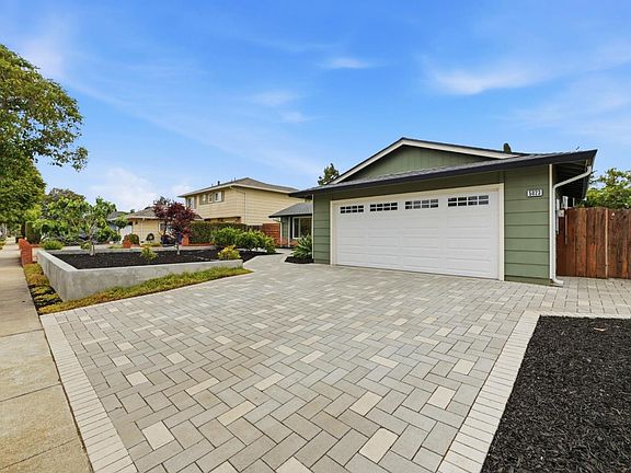 2nd image of 5823 Sunrose Ave