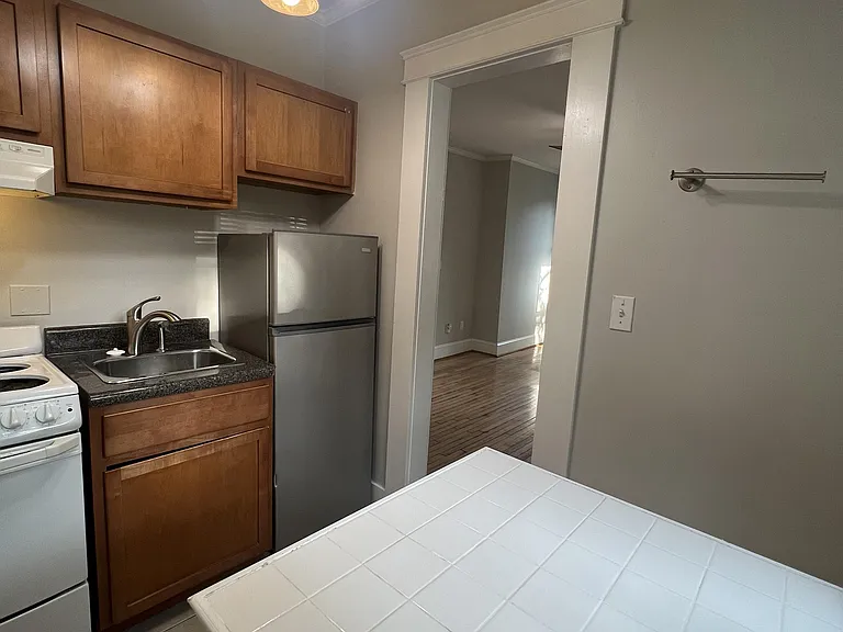 734 Argonne Ave NE — Photo 5