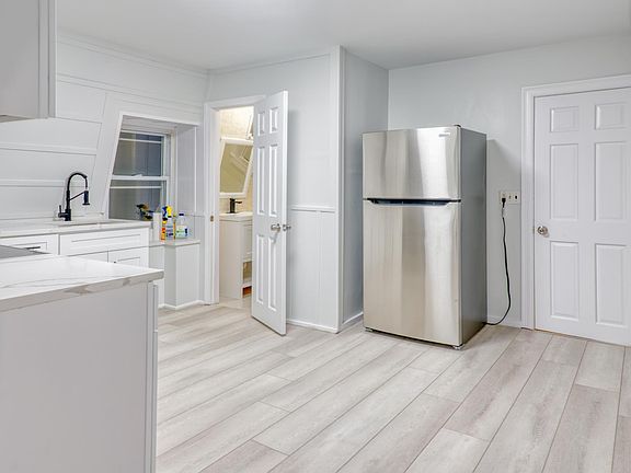 2nd image of 82 Hollingsworth St #3