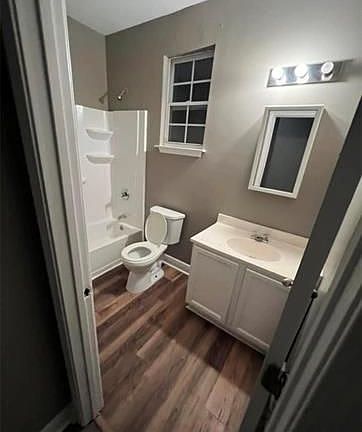 4th image of 1426 Numa St