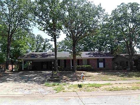1st image of 4410 Arlington Dr