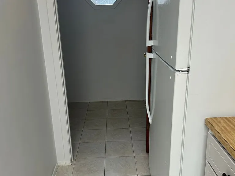11 Poulton Dr E #F — Photo 9