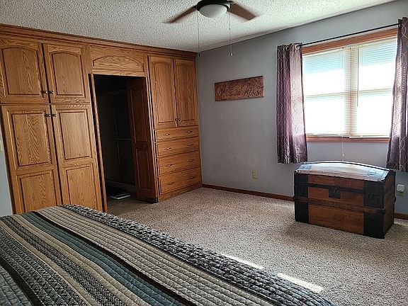 4th image of 302 E Koopman Dr