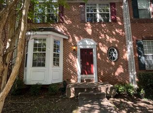 10004 Juniper Dr, Lanham, MD 20721