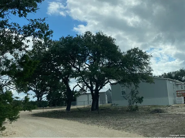 134 Magee Trail, Camp Wood, TX 78833