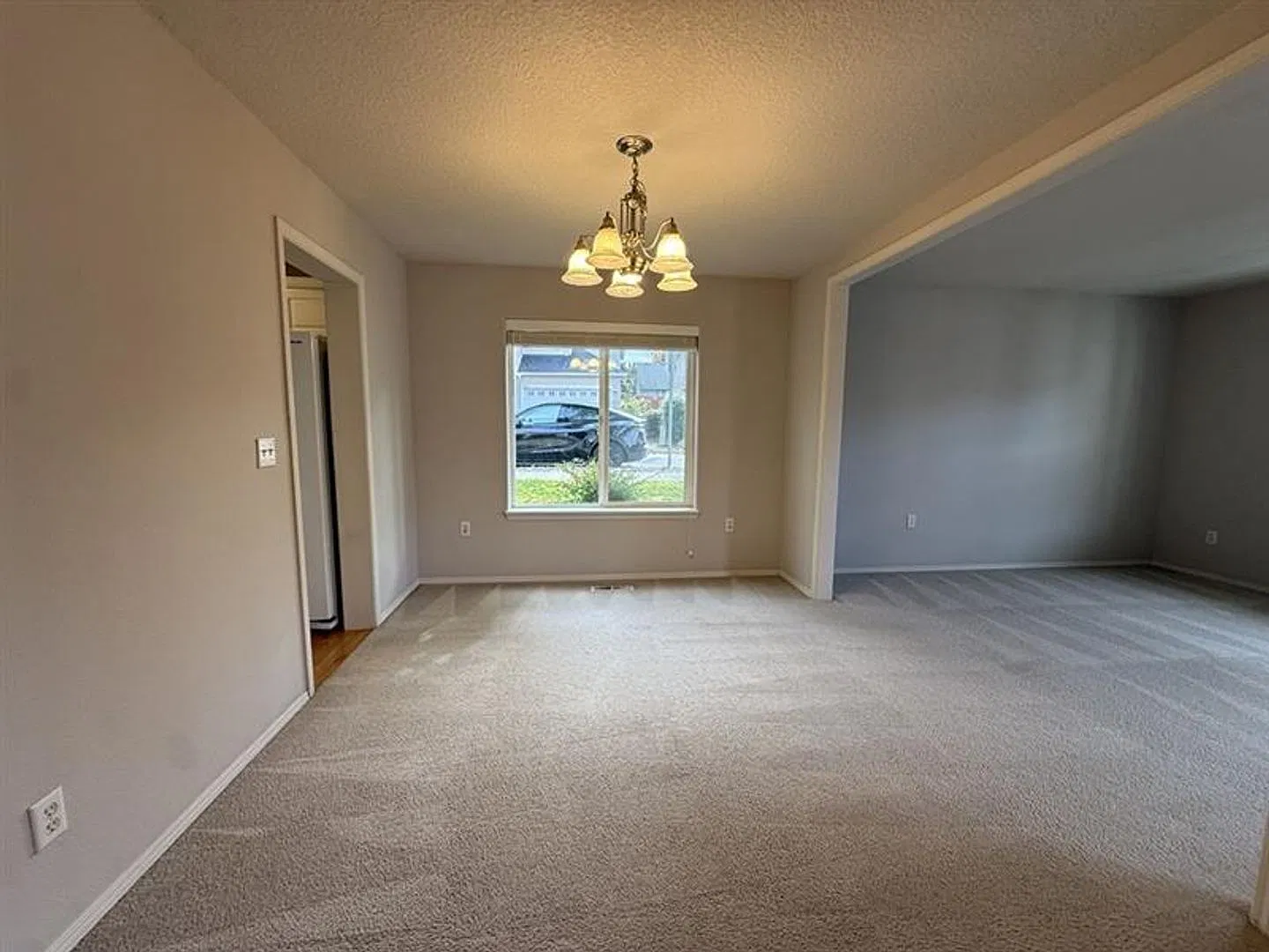 16525 Nw Talkingstick Way ~ Move-In Special $1500 Off 1st Month's Rent!! Magnificent Home With Ma... — Photo 4