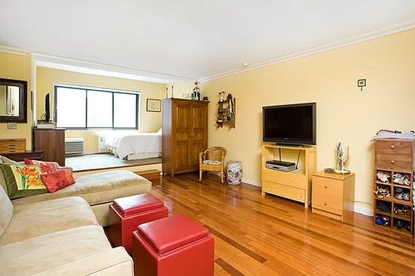 Sold by Struck Realty | media 6