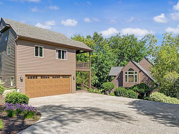 4th image of 14 Vermillion Ln