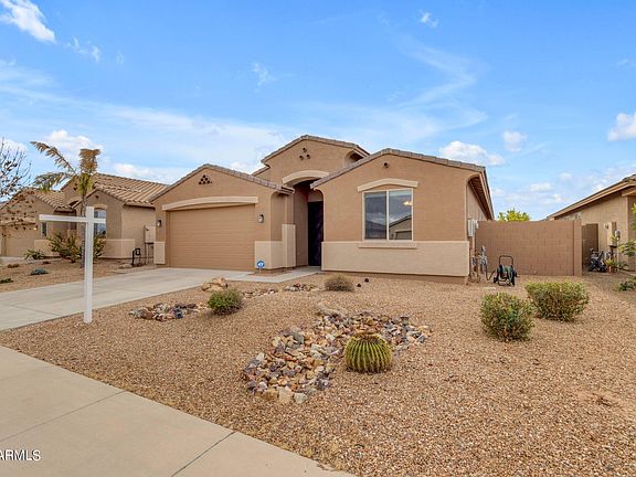 3rd image of 1301 E EUCALYPTUS Lane