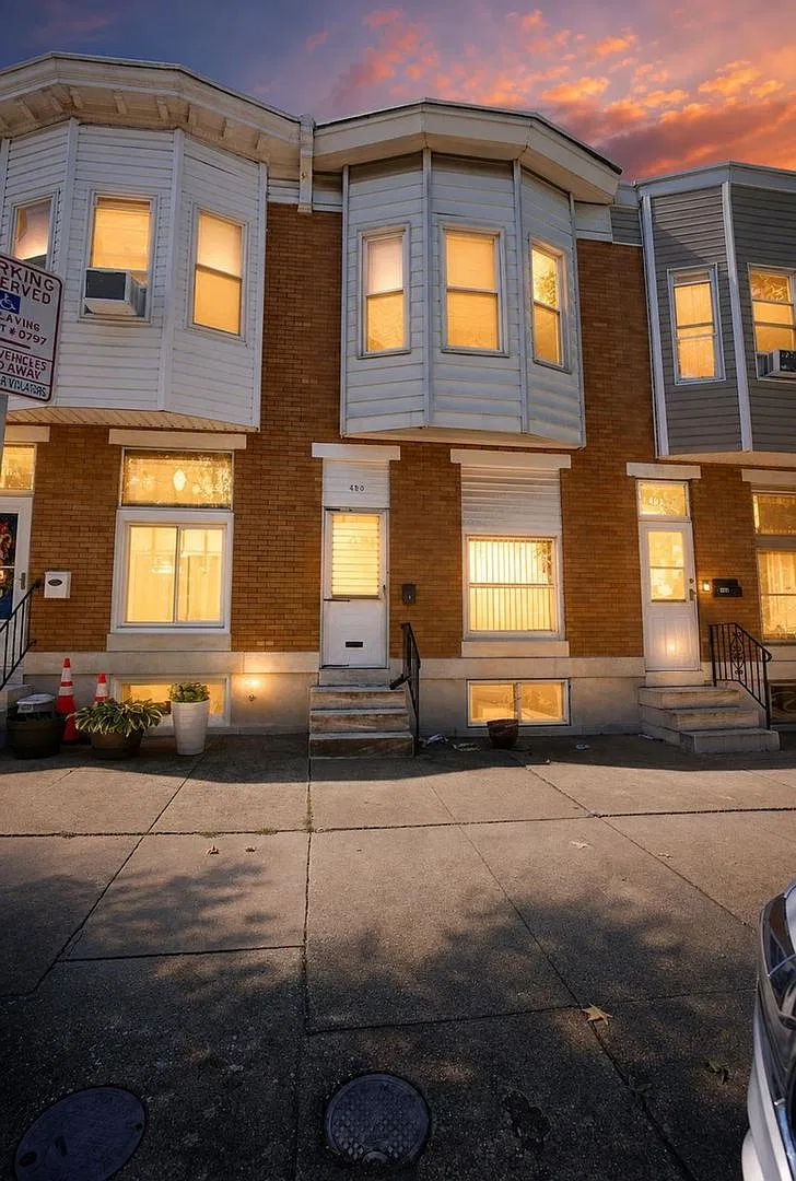 Charming 4BR House in Baltimore — Photo 1