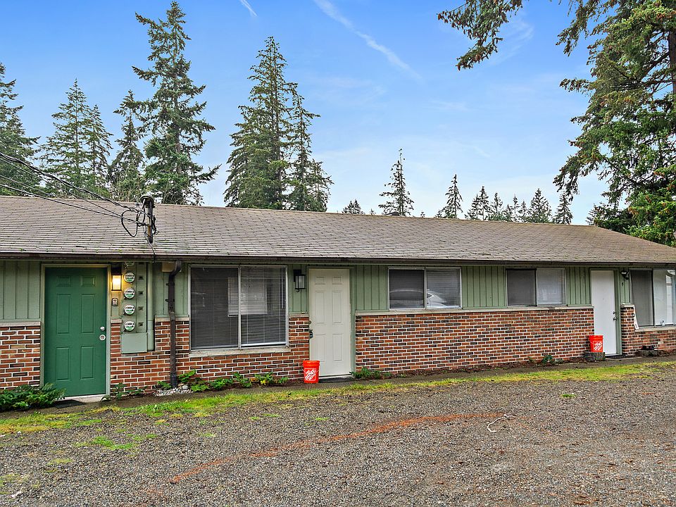 1st image of 12828 Bridgeport Way SW #3