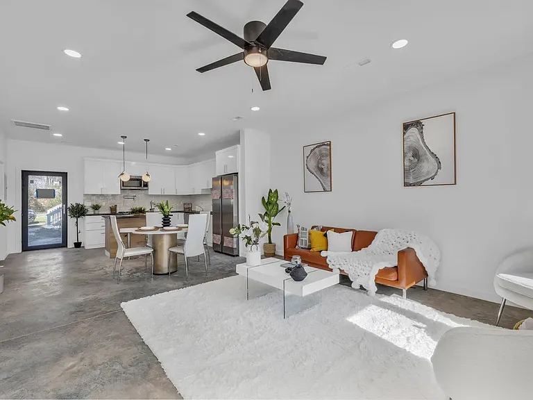 641 S Lyerly St — Photo 3