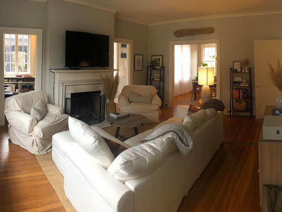 1st image of 2902 Belmont Blvd #A
