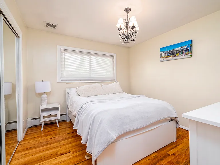 37 Hickory Rd — Photo 8