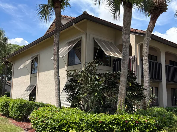 10101 Mangrove Drive #201, Boynton Beach, FL 33437