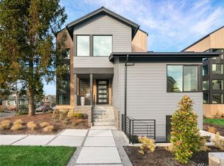 2514 Belvidere Ave SW, Seattle, WA 98126