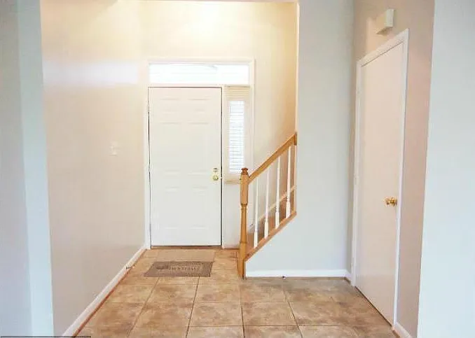 10225 Cove Ledge Ct — Photo 7