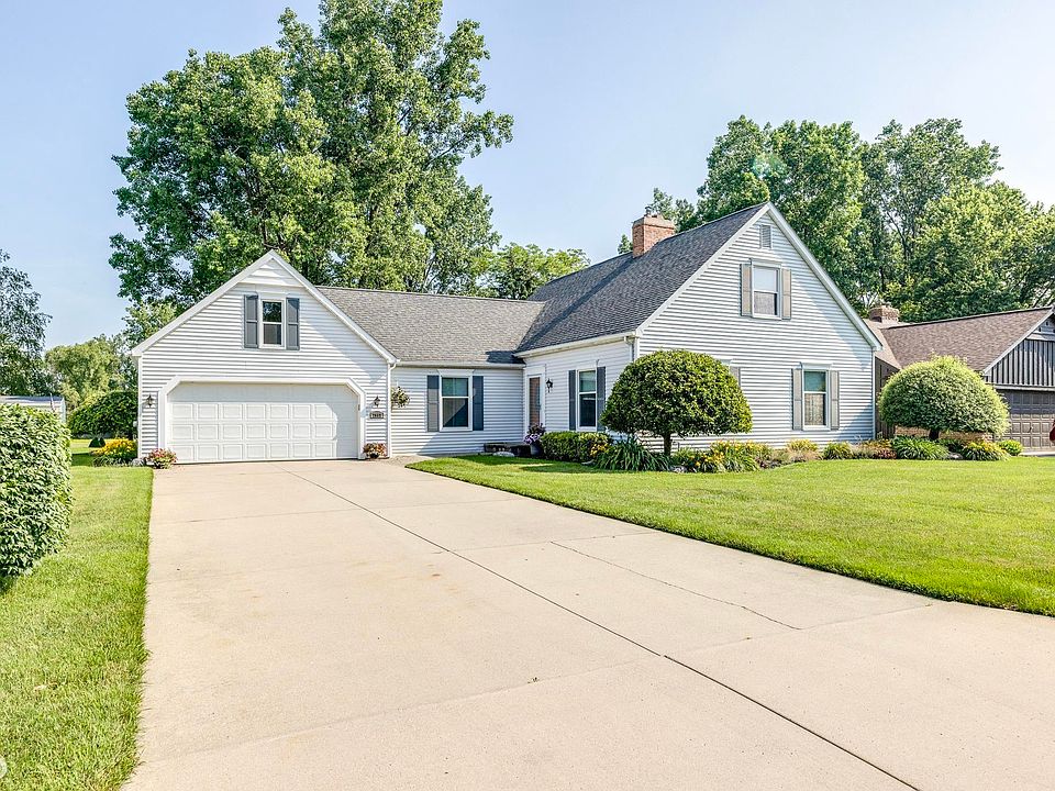 1st image of 2917 Woodstock Cir