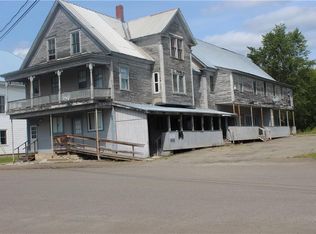 23 Library St, Island Falls, ME 04747