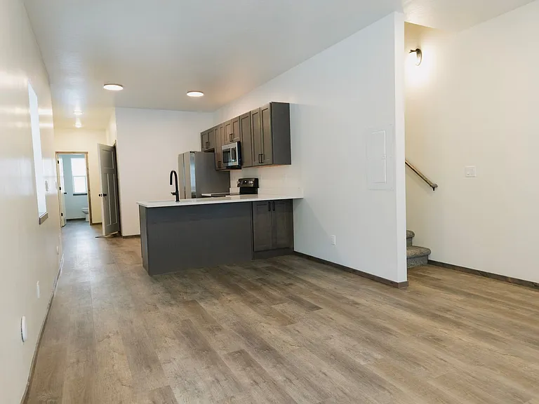 9651 N Buttercup Ln — Photo 4