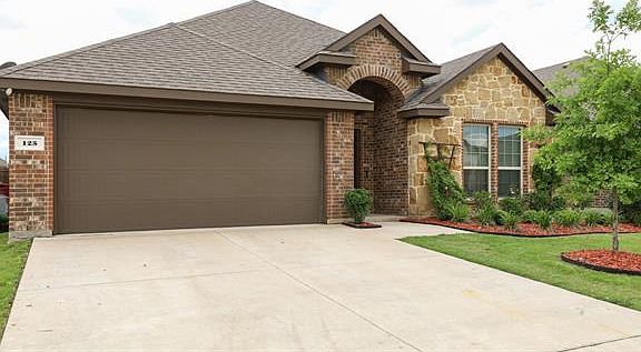 2nd image of 125 Gentle Circle Way