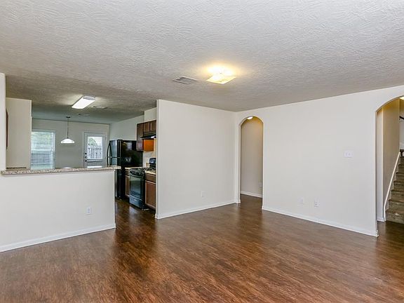 3rd image of 6111 El Granate Dr